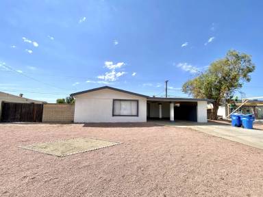 Main picture of 6205 W Clarendon Ave
