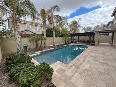 Main picture of 3458 E Merrill Ave