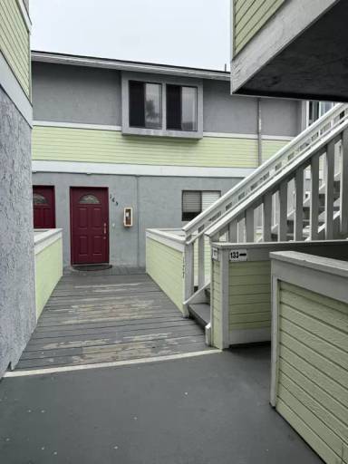 Main picture of 165 Palm Ave