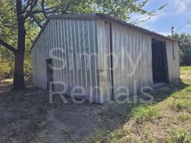 Main picture of 1107 Esma St
