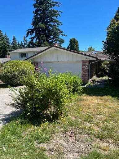 Main picture of 834 171st Pl NE