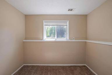 Main picture of 4434 Willoughby Rd