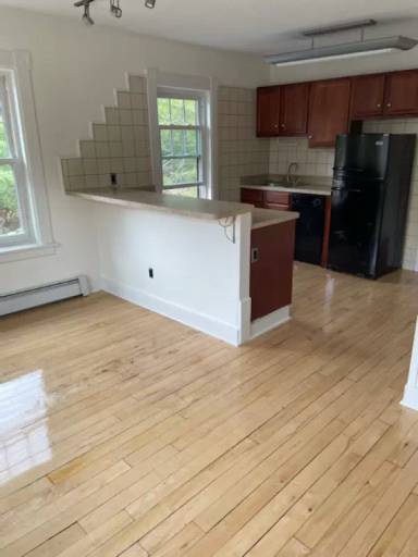Main picture of 1565 New Scotland Rd