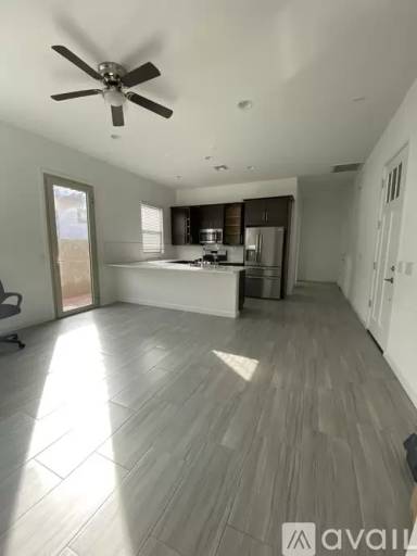 Main picture of 193 E Capricorn Way