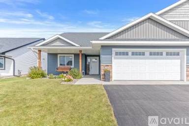 Main picture of 898 Brentwood Cir