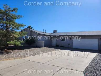 Main picture of 7312 Pechora Dr NE