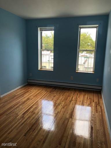 Main picture of 939 42nd St