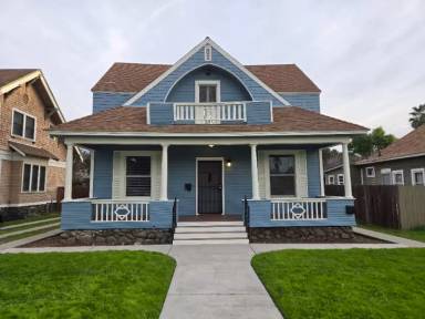 Main picture of 364 E Pearl St