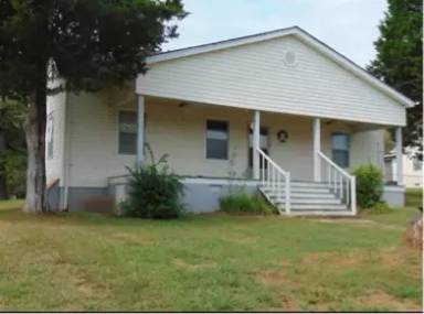 Main picture of 521 N Chamberlain Ave