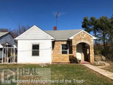 Main picture of 747 W 26th St