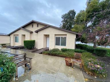 Main picture of 9516 Hinton Ave