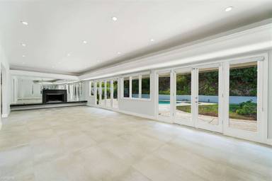 Main picture of 502 Evelyn Pl