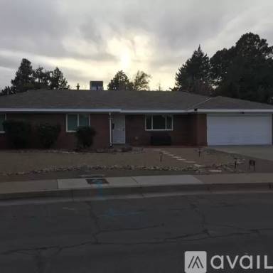 Main picture of 1313 Odlum Dr SE