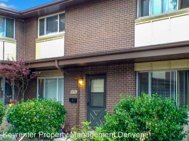Main picture of 4592 Everett St