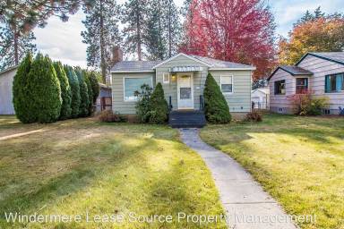 Main picture of 2611 W Providence Ave