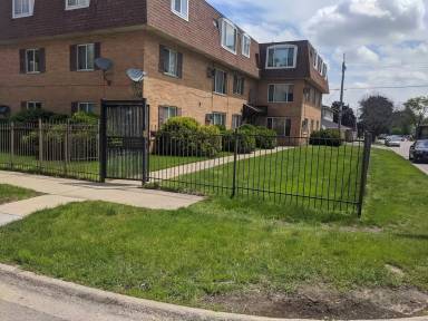 Main picture of 495-525 Madison Ave Apartments