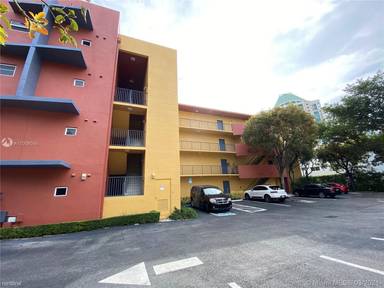 Main picture of 2756 Day Ave