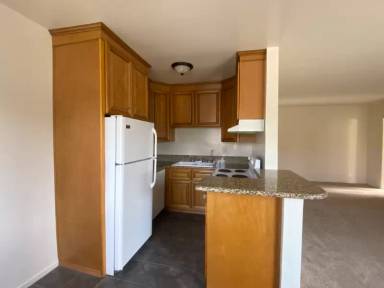Main picture of 13820 Victory Blvd