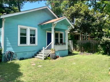 Main picture of 2505 Willow St