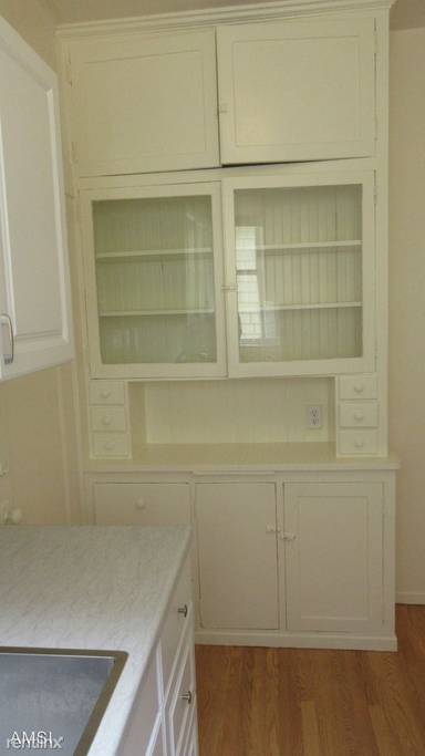 Main picture of 105 21st Ave