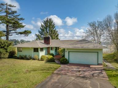Main picture of 377 SE Penter Ln