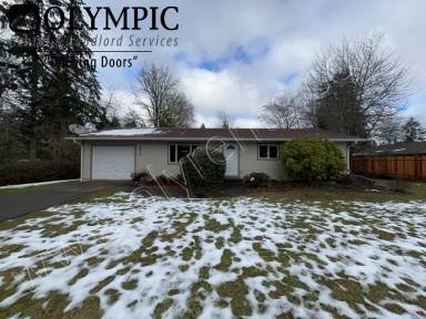 Main picture of 2610 Conger Ave NW