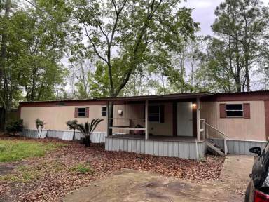 Main picture of 11546 SW 37 Dr Santa Fe Mobile Home