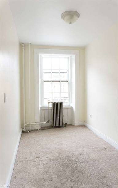 Main picture of 146 Charles St