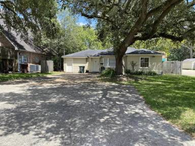 Main picture of 3409 Patrick St