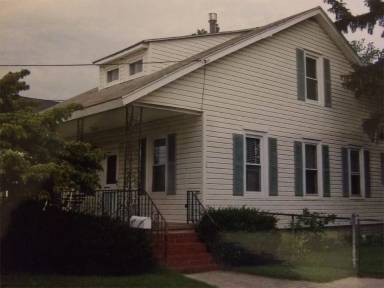 Main picture of 4 Greenview Dr