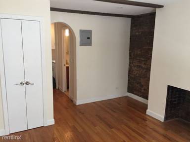 Main picture of 224 Sullivan St