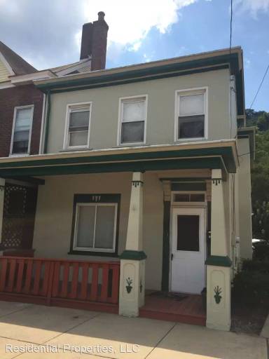 Main picture of 711 North Ave