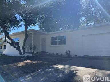 Main picture of 2329 Dora Dr