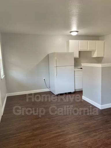 Main picture of 2720 Forrest St