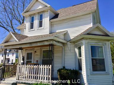 Main picture of 917 Alpine Ave NW
