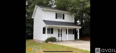 Main picture of 92 Colonial Dr