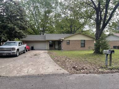 Main picture of 150 Katy Dr