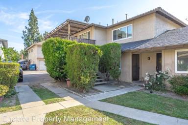 Main picture of 2714 W Orion Ave