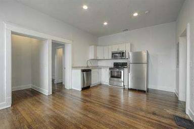 Main picture of 3222 E 11th St