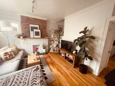 Main picture of 267 E Blenkner St