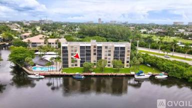 Main picture of 22 Royal Palm Way