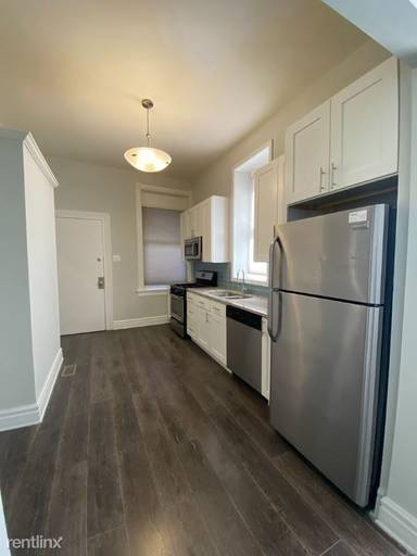 Main picture of 1653 N Halsted St