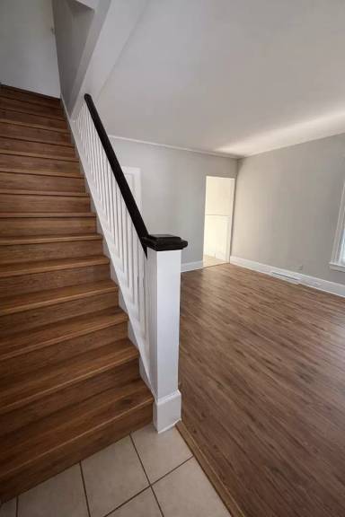 Main picture of 96 Wallace St