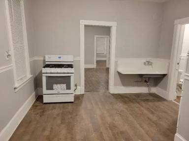 Main picture of 2172 S 5th Pl