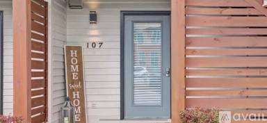 Main picture of 1507 Military Cutoff Rd Apartments
