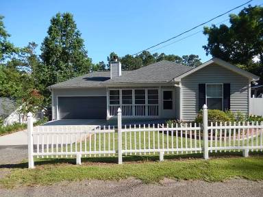 Main picture of 494 Concord Rd