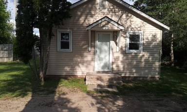 Main picture of 904 Lambert Ave SE
