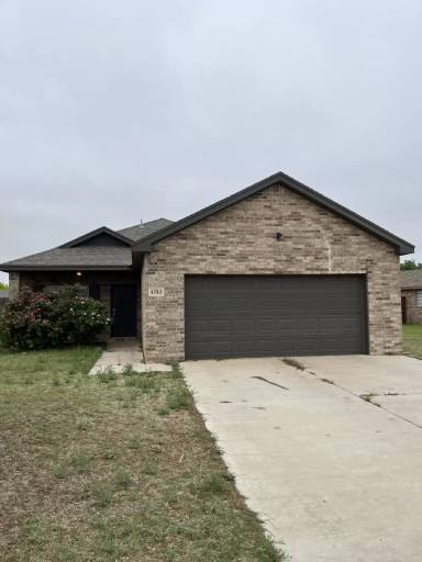Main picture of 4914 Itasca St