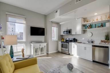 Main picture of 500 Park Avenue Apartments