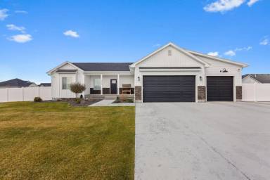 Main picture of 4232 Revere Dr